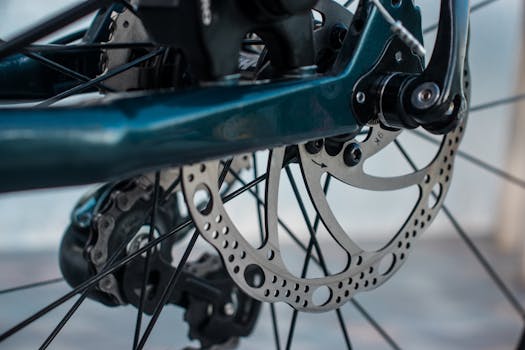 Kompletní průvodce údržbou cyklistických brzd pro bezpečnější jízdu